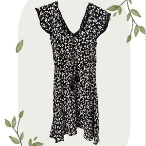 Angie Black / White Floral Flutter Sleeve V-Neck Tassel Tie Mini Sundress- Small